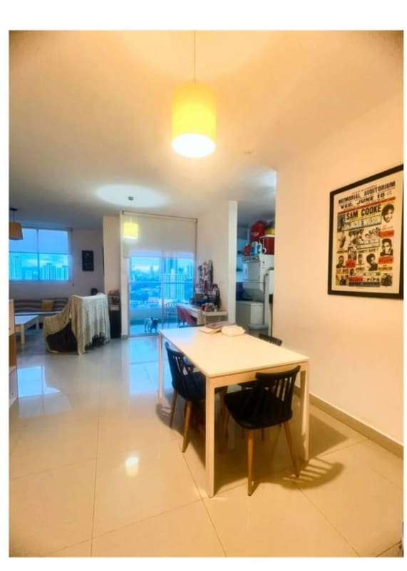 Swimming pool amenity with skyline view San Francisco Panama City PH Diamond Tower