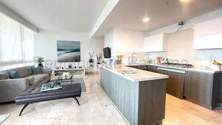 Apartment for Sale in San Francisco - 3 bedrooms