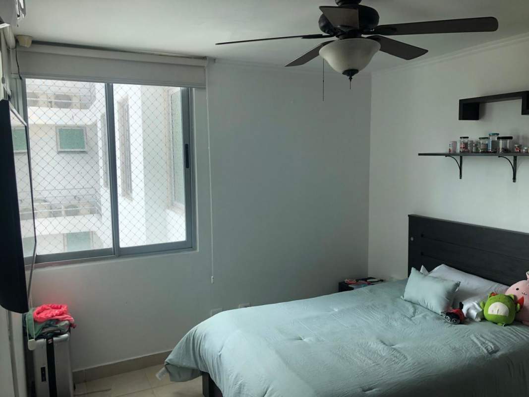 Furnished master bedroom with split AC and closet in PH Clayton Park Tower Clayton Panama