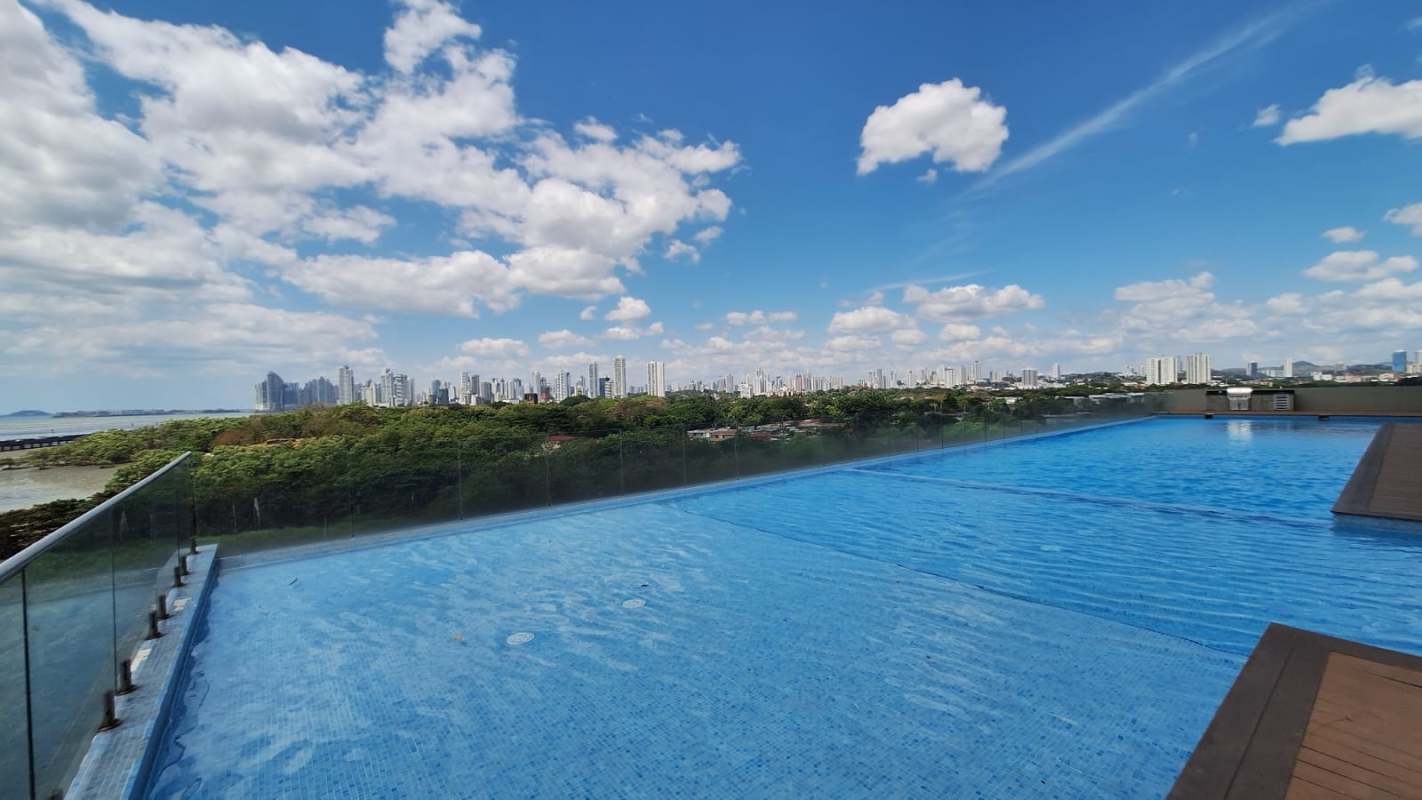 Remodeled kitchen with granite countertops and premium appliances in PH Bali Costa del Este