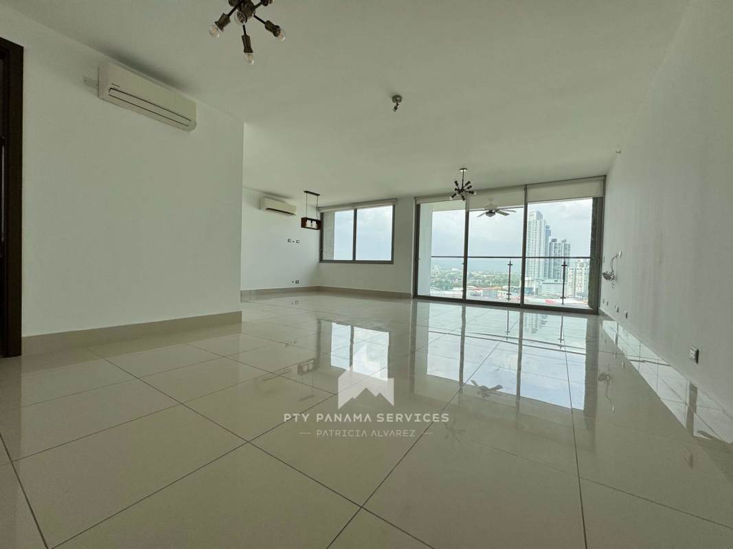 Fully equipped kitchen with granite countertops, stainless steel appliances at PH Bali Costa del Este