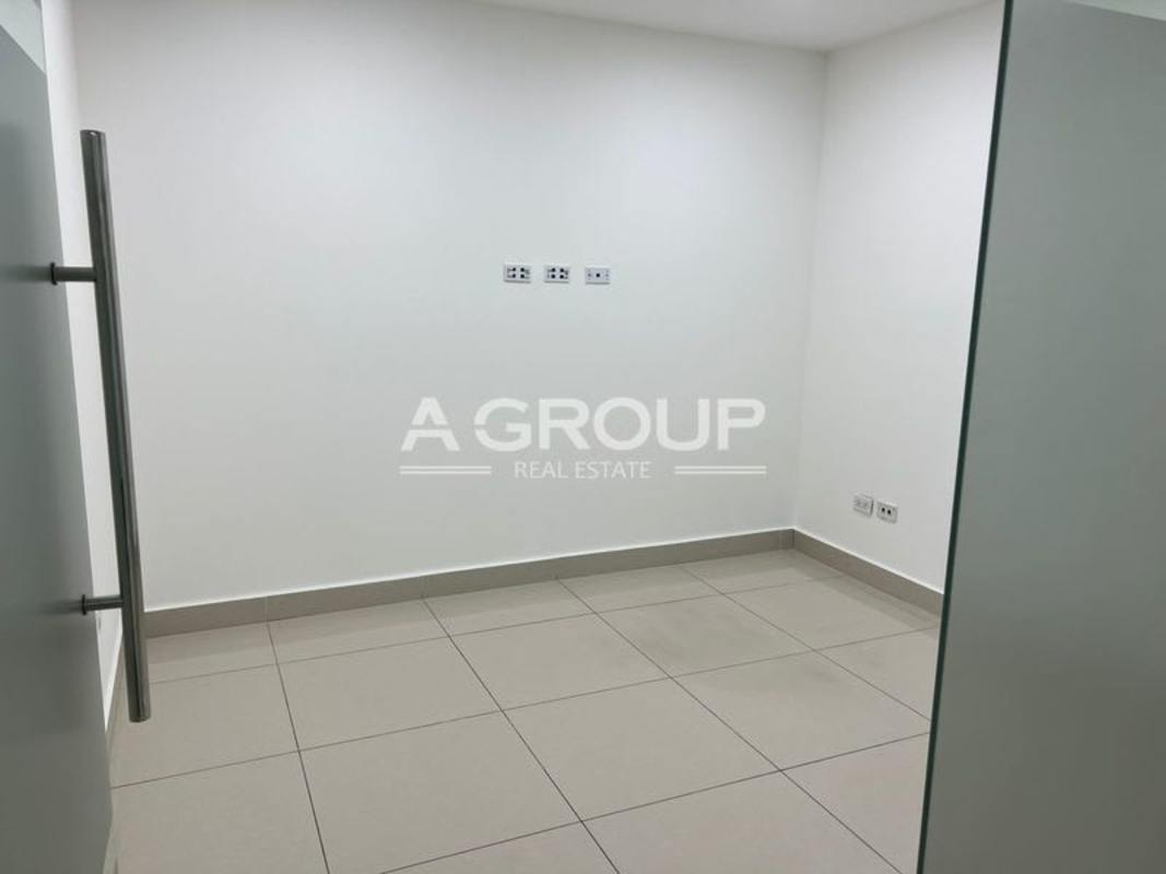 Empty office with panoramic floor-to-ceiling city and ocean view in Oceania Business Plaza Torre 1000 Panama