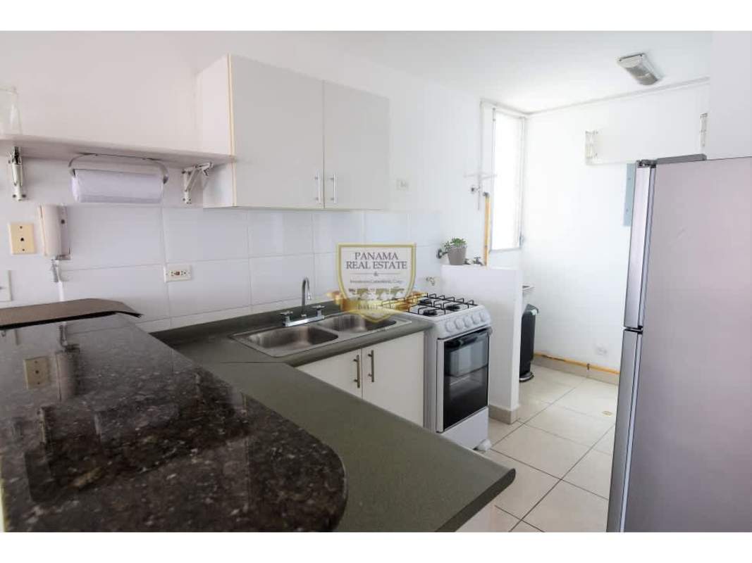 Granite countertop modern kitchen with natural light in PH Los Toneles Panama