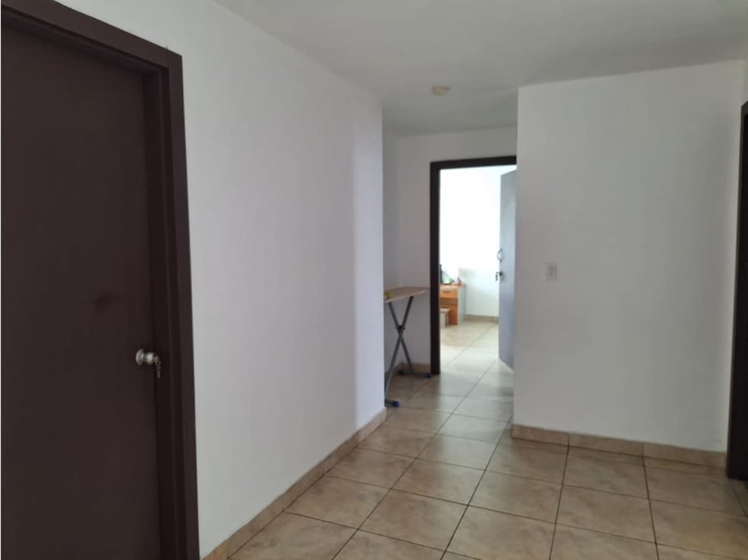 Equipped kitchen with granite and wood cabinetry PH Kubic El Cangrejo