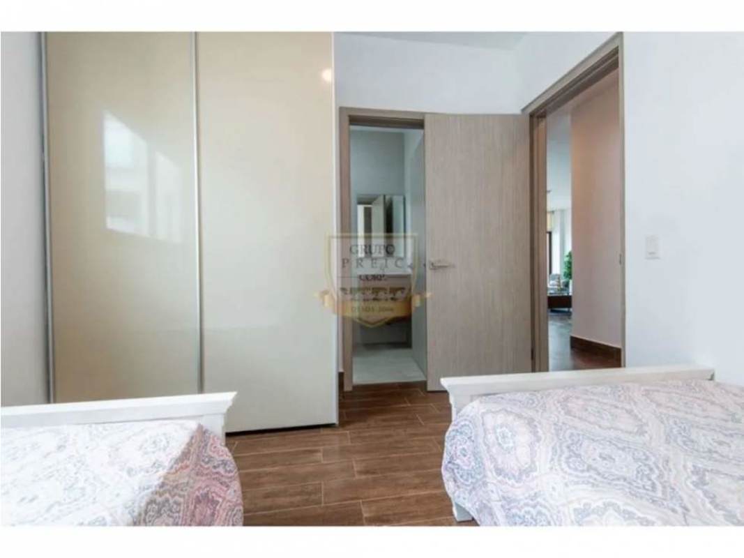 Bedroom with built-in closet in PH Costamare Costa Sur Panama City