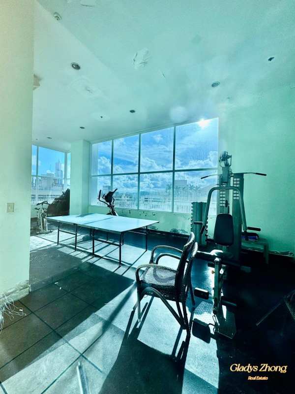 Modern high-rise with balconies and glass facade at PH Lexington Tower Panama City