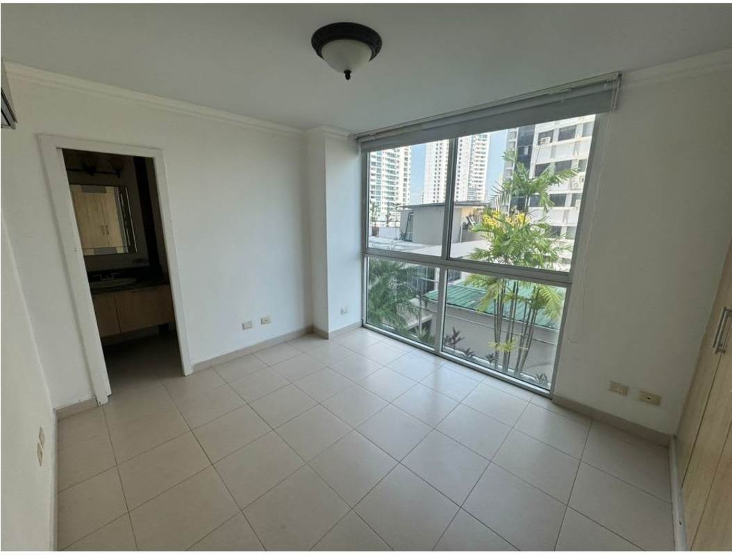 Laundry room with appliances, tile floor, large window Tao Tower Panama