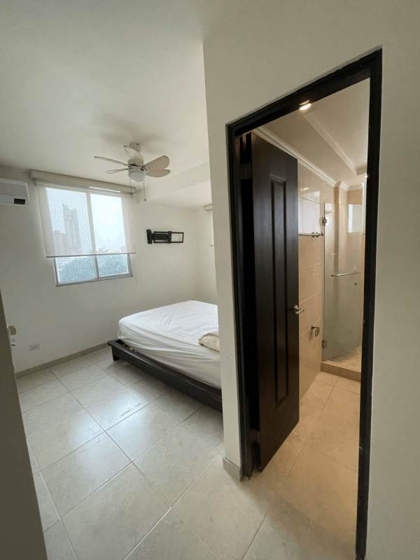 Furnished 1BR Apartment with Pool near Metro 12 de Octubre