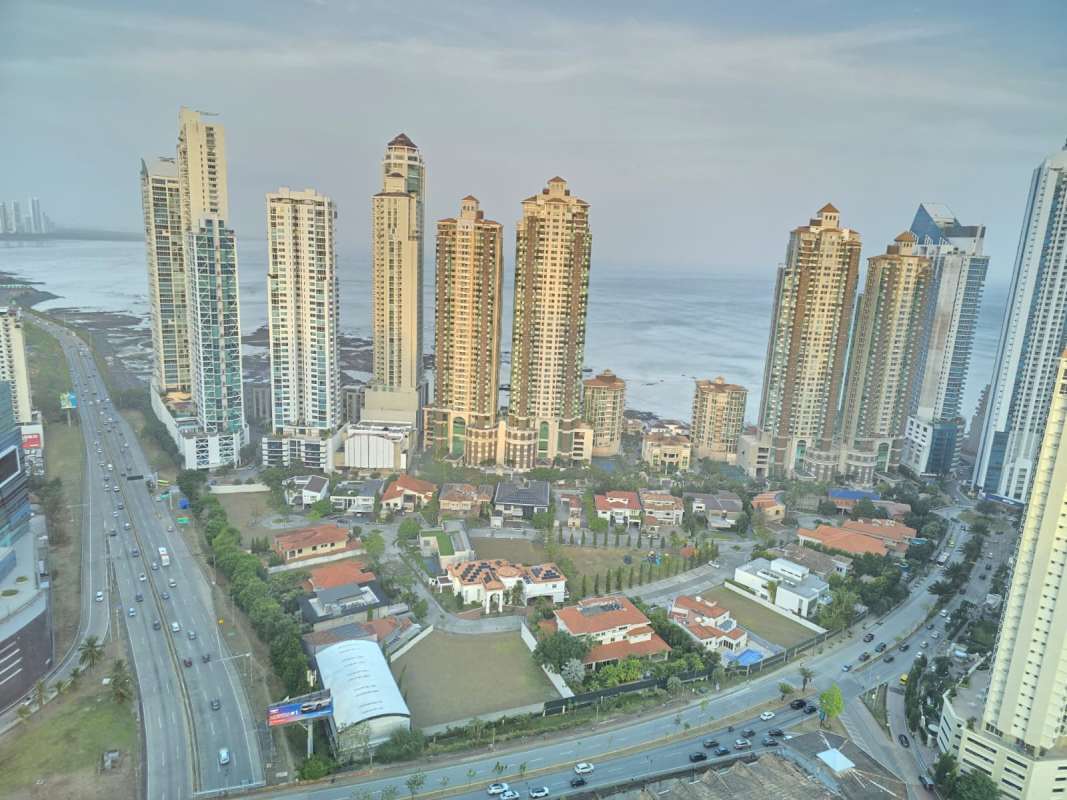 Exclusive Residential Lot in Gold Point Punta Pacífica