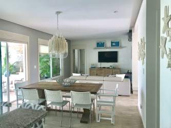 Fully equipped gourmet kitchen with granite countertops Bijao Miraflores Villa Panama