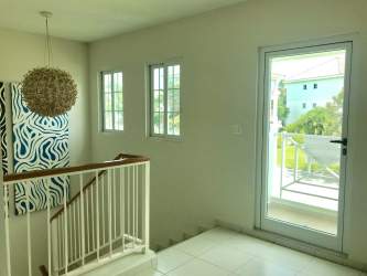 Built-in BBQ with pool and lush garden in Bijao Miraflores Villa Panama