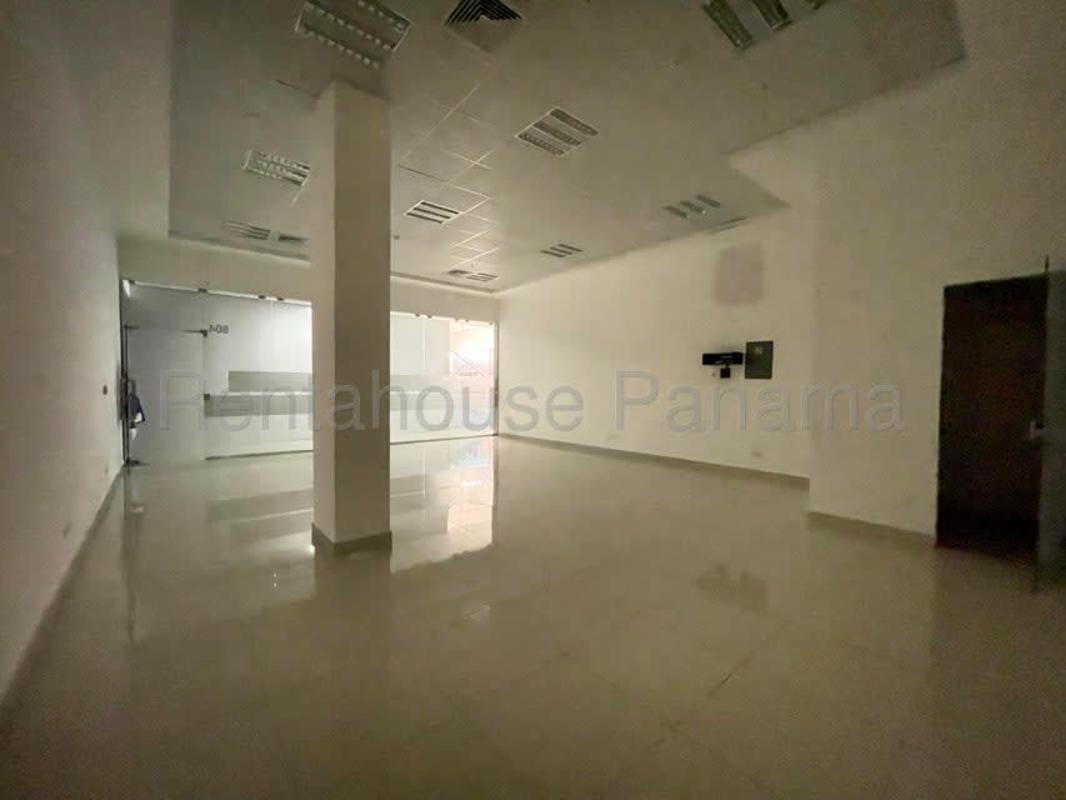 Modern minimalist commercial space with glass doors in RALI Business Center Panama City