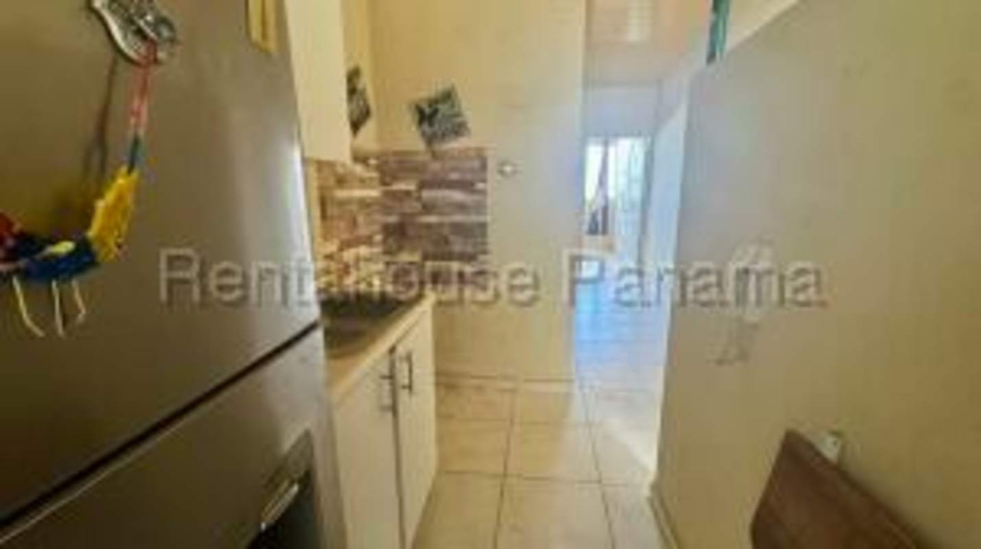 Bright bedroom with window tile floors in affordable apartment Panama Llano Bonito