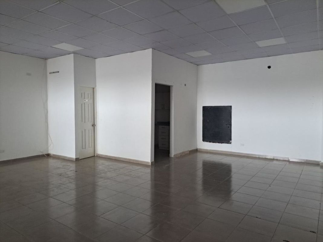 Modern office interior with tiling and lighting PH Misty Hills Villa Lucre Panama