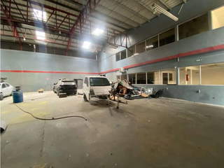 Warehouse / Commercial Space for For Rent in 12 de Octubre - 0 bedrooms