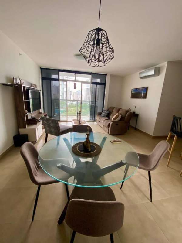 Master bedroom with ensuite bathroom furnished apartment PH The One Obarrio