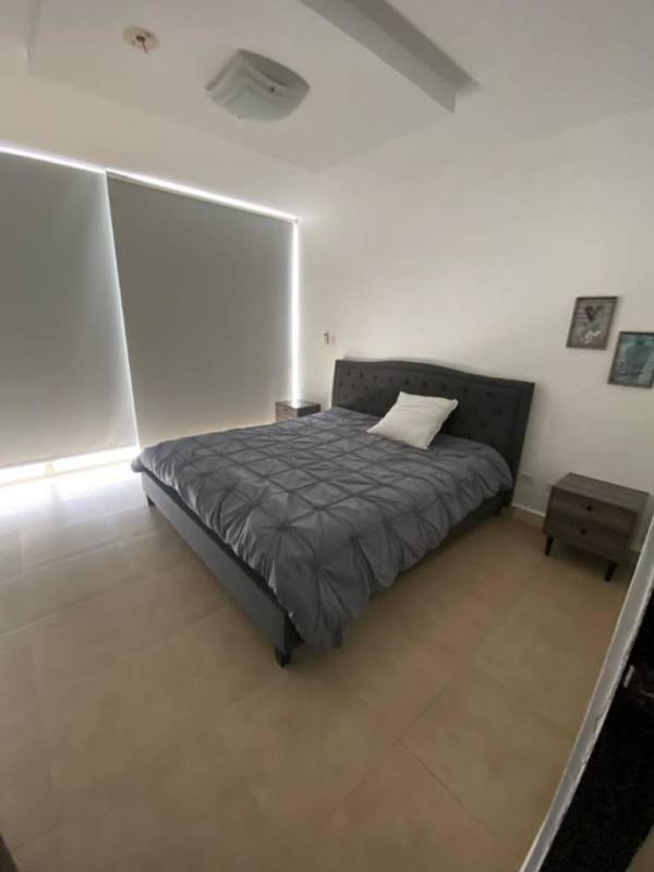 Private balcony with downtown Panama City view PH The One Tower