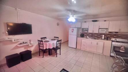 Large bedroom with window and closet Urbanización Correa Chitré Panama