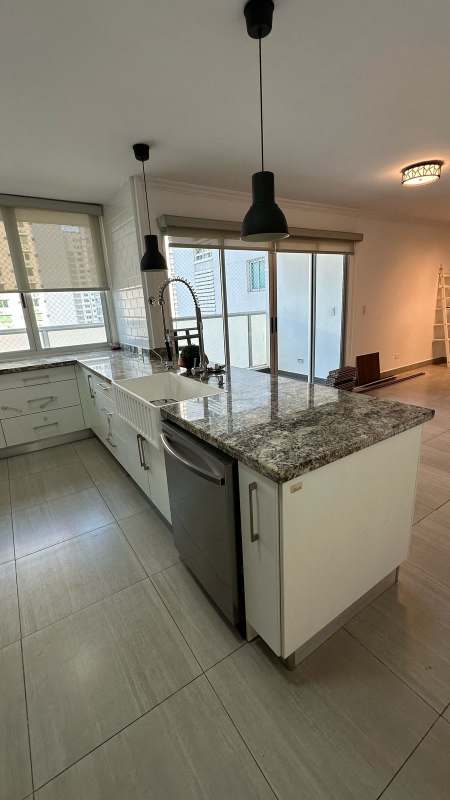 Modern kitchen with granite countertops and appliances in PH Moon Tower Coco del Mar Panama