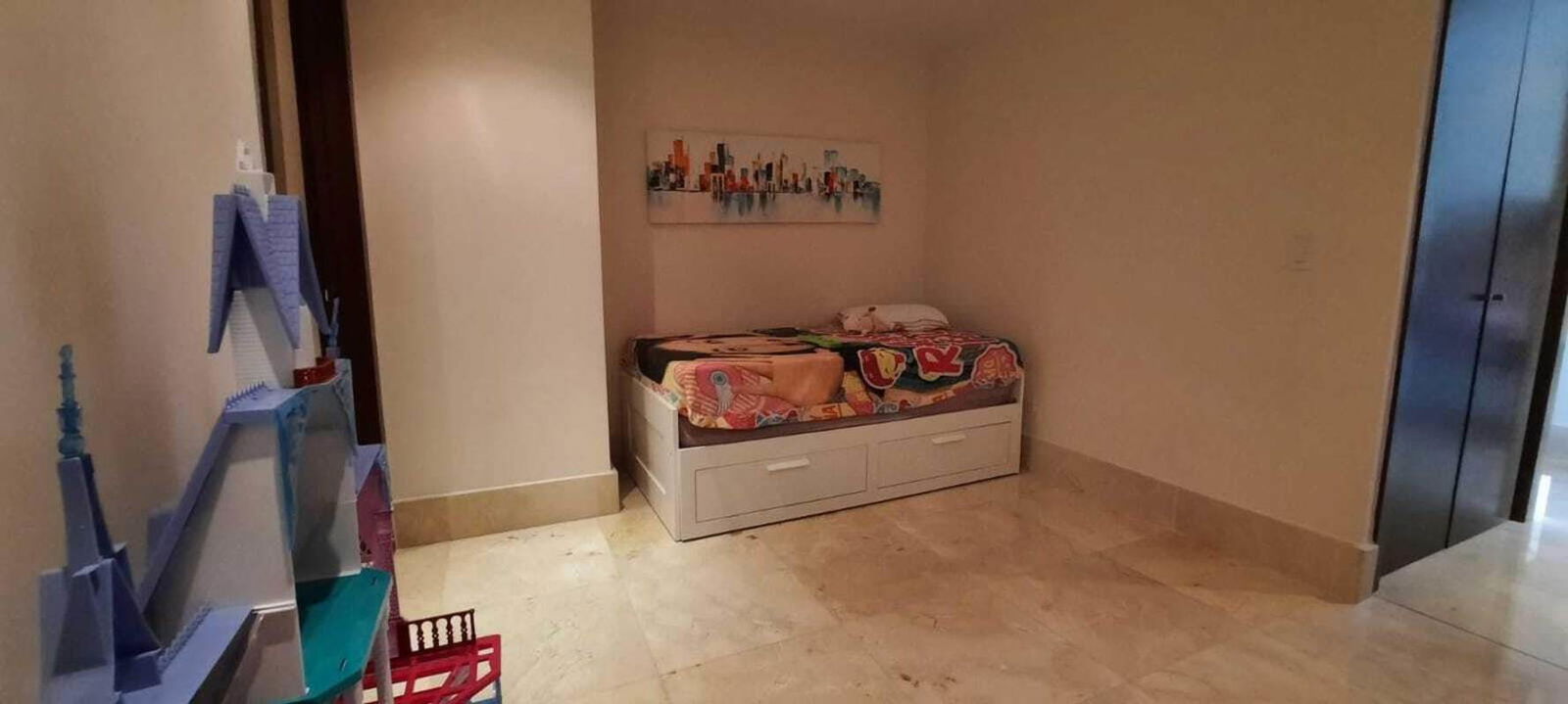 Master bedroom featuring golf course views and balcony access in The Reserve Santa María Panama