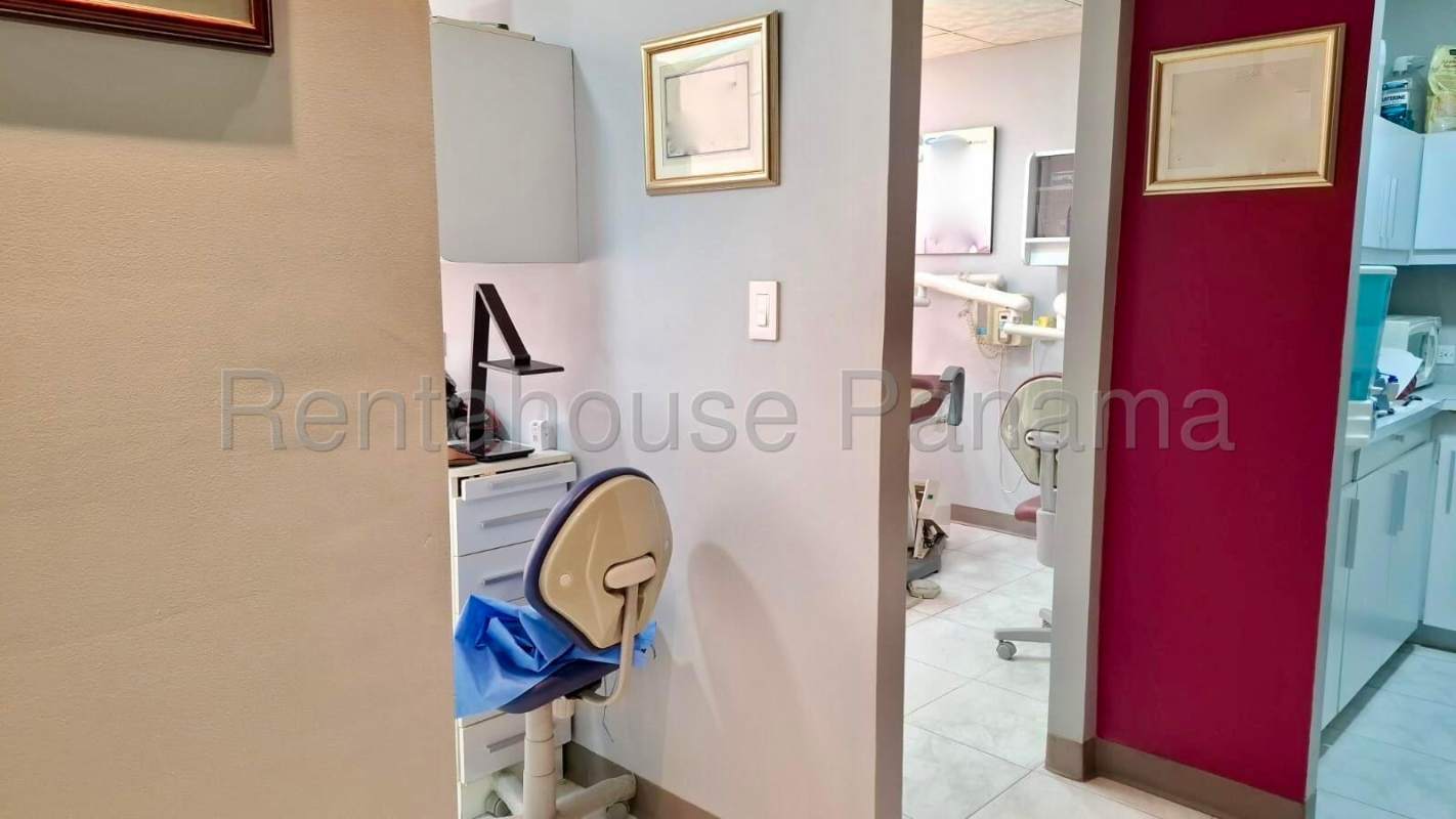 Complete dental office with equipment and bright clinical setup in Obarrio Panama City commercial unit rental