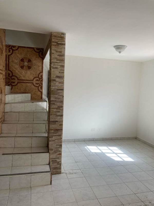 Private residential street in PH Mirador del Bosque with parking and townhomes Panama