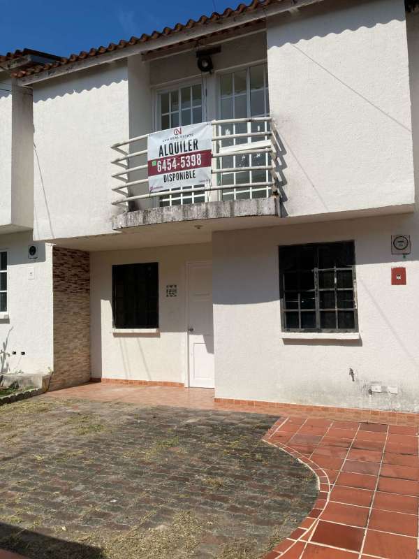 Exterior of rental house PH Mirador del Bosque balcony and parking Panama