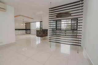 Apartment for Sale in San Francisco - 3 bedrooms