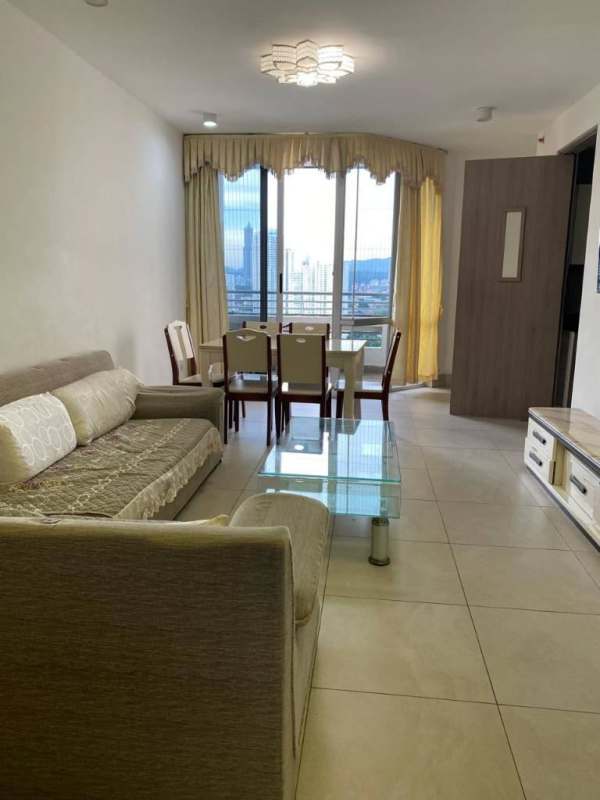 Furnished master bedroom with closet, AC, large window and city views in PH Luxor in Panama City