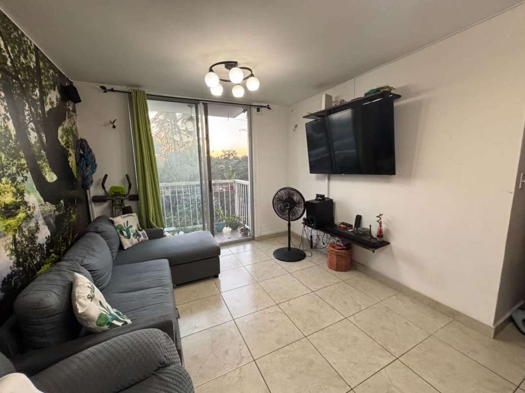 Updated kitchen with granite countertop subway backsplash PH Mystic Tower Rio Abajo Panama