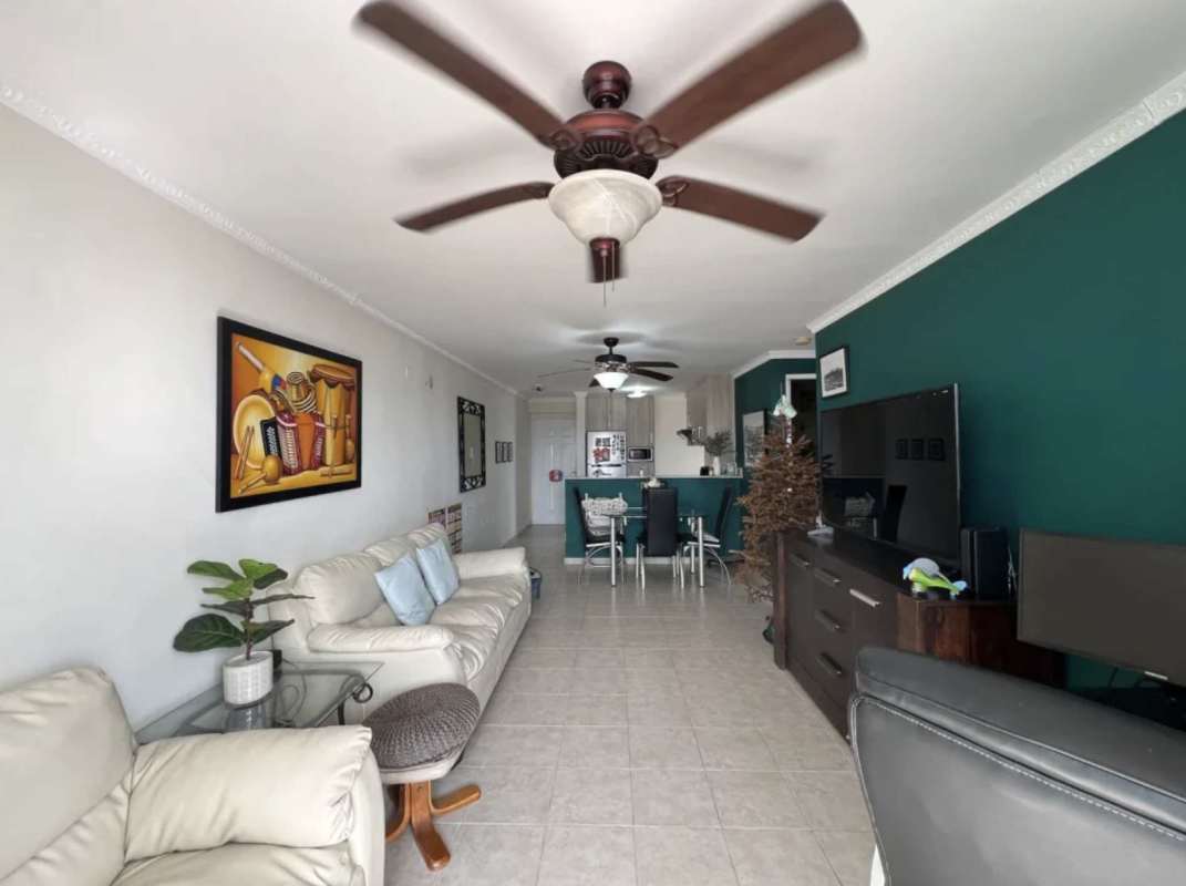 Furnished master bedroom with AC, closet, large window city views in PH Trinity Tower Carrasquilla Panama