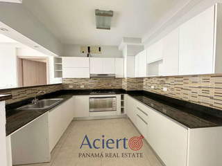 Apartment for Sale in San Francisco - 4 bedrooms