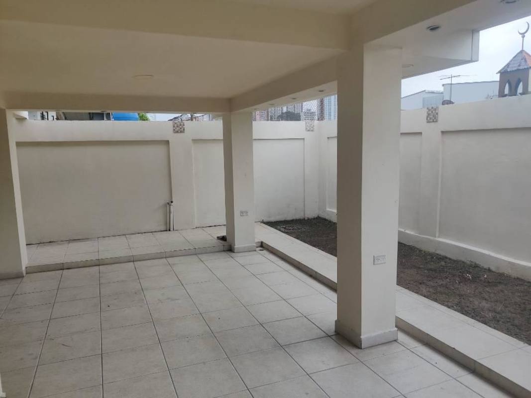 Private outdoor terrace with tiled floor and garden potential in Villa de las Fuentes El Dorado Panama