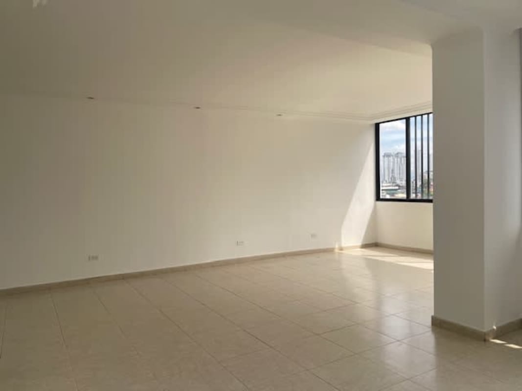 Spacious room with large windows and city views at PH Plaza Real San Francisco Panama