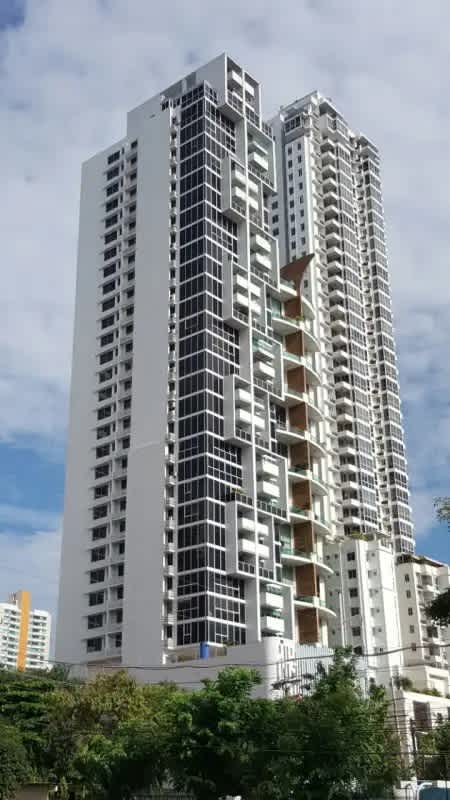 Modern high-rise with balconies PH Privé Panama City