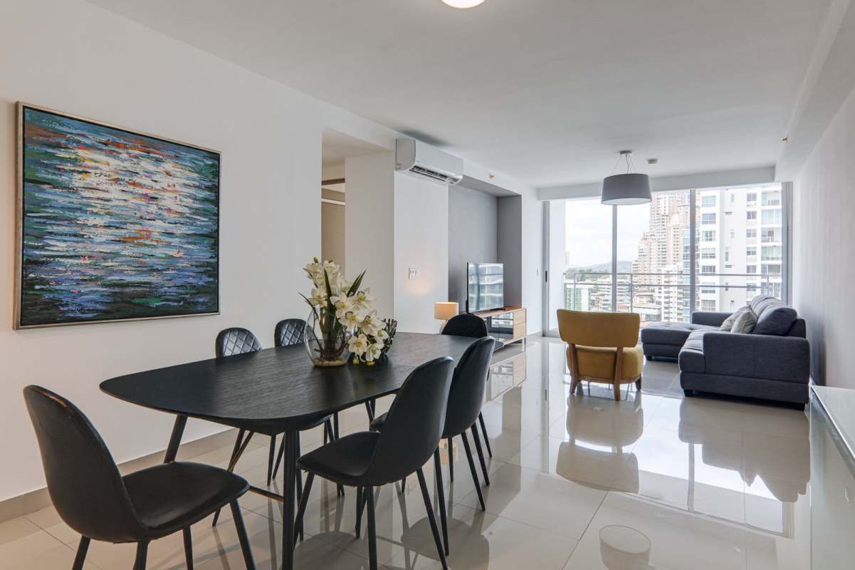 Open-plan living and dining with city views PH Zaphiro El Cangrejo Panama City