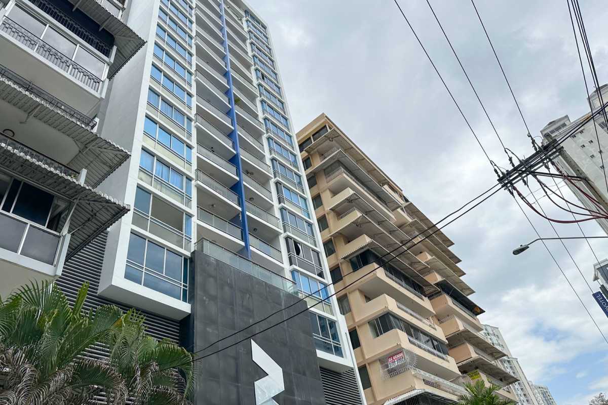 Modern high-rise apartment building PH Zaphiro in El Cangrejo Panama City