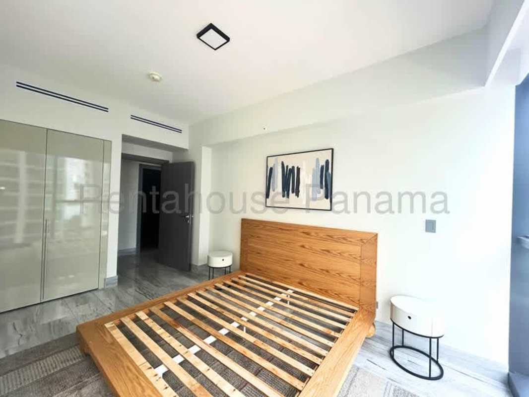 Skyline infinity pool rooftop lounge Nuovo by Armani Bella Vista Panama City