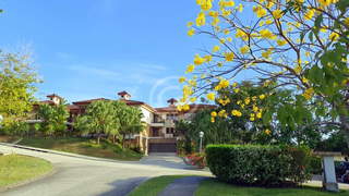 Garden Apartment for Sale in Clayton - 3 bedrooms