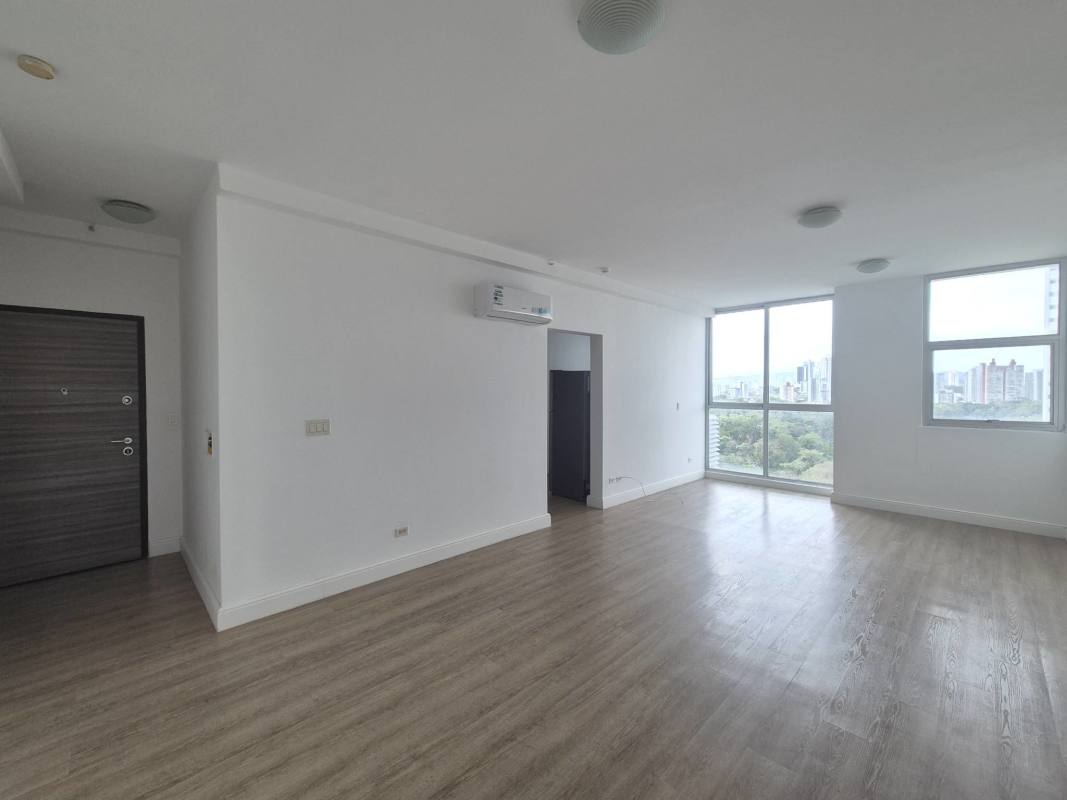 Fully equipped kitchen with granite countertops in PH Latorraca apartment San Francisco Panama