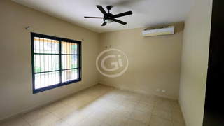 Property for rent in Clayton - 4 bedrooms