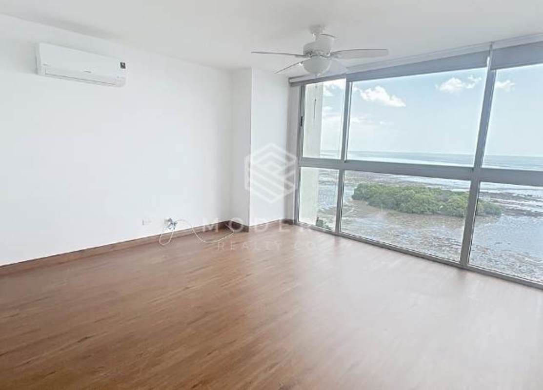 Open plan living room panoramic ocean and skyline vistas in Riverside Tower Coco del Mar Panama