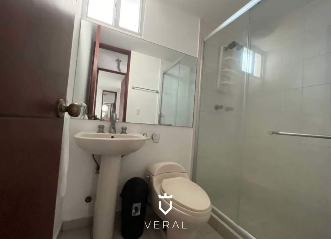 Bedroom with closet, large window, natural light, city view PH Terramar Panama