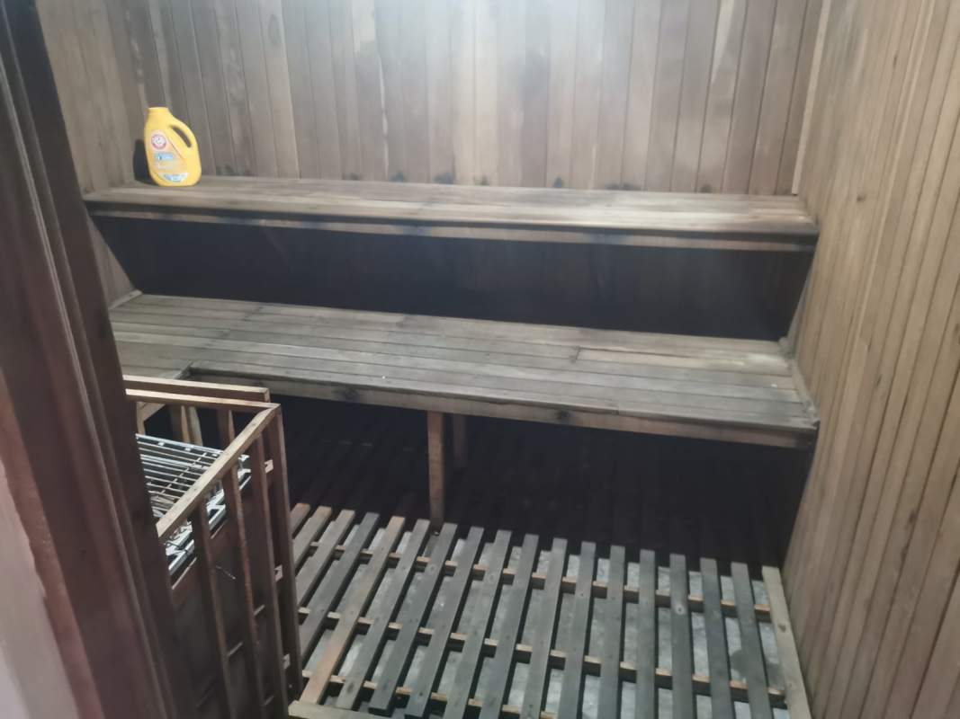 Spacious living dining area with balcony access in PH El Carmen Park Tower Panama