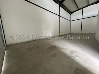 Commercial Warehouse for Sale in 24 de Diciembre - 0 bedrooms