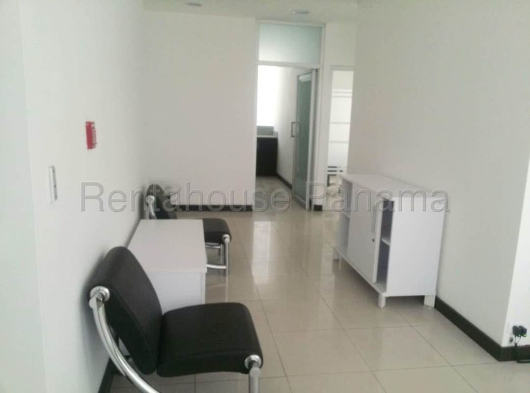 Bright office room with large window Blue Business Center San Francisco Panama