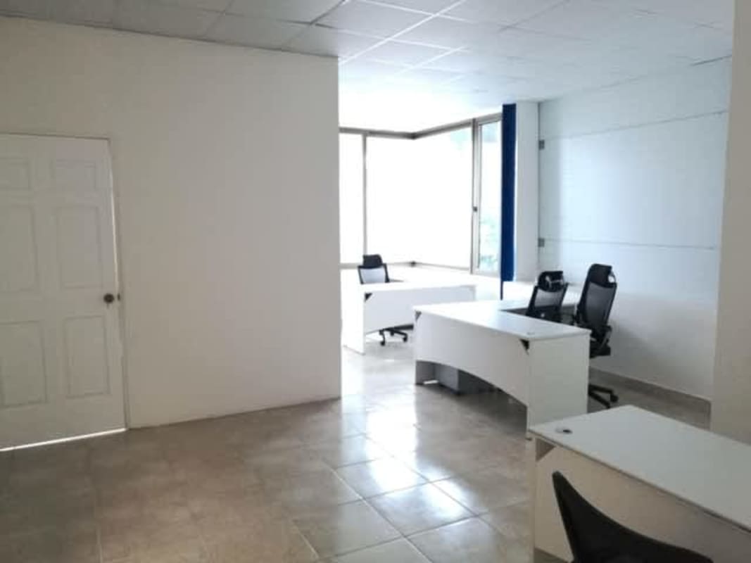 Warehouse & Office 227m2 Tocumen near Las Mañanitas Metro