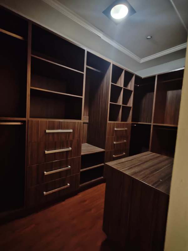 Traditional kitchen granite counters independent space Villa Zaita Panama