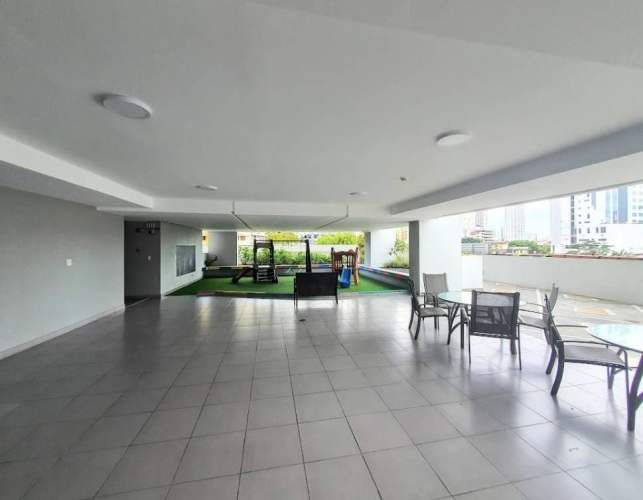 Rooftop swimming pool with skyline views at PH Van Gogh El Cangrejo Panama