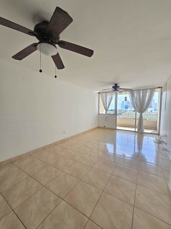 Bedroom with window city view and ceiling fan PH Sunset Place Panama